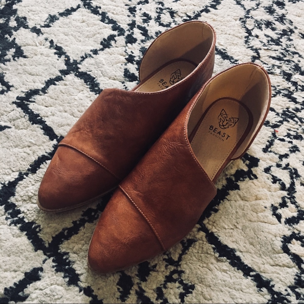 Beast Fashion Cognac Carter Cut out Flat Bootie 7